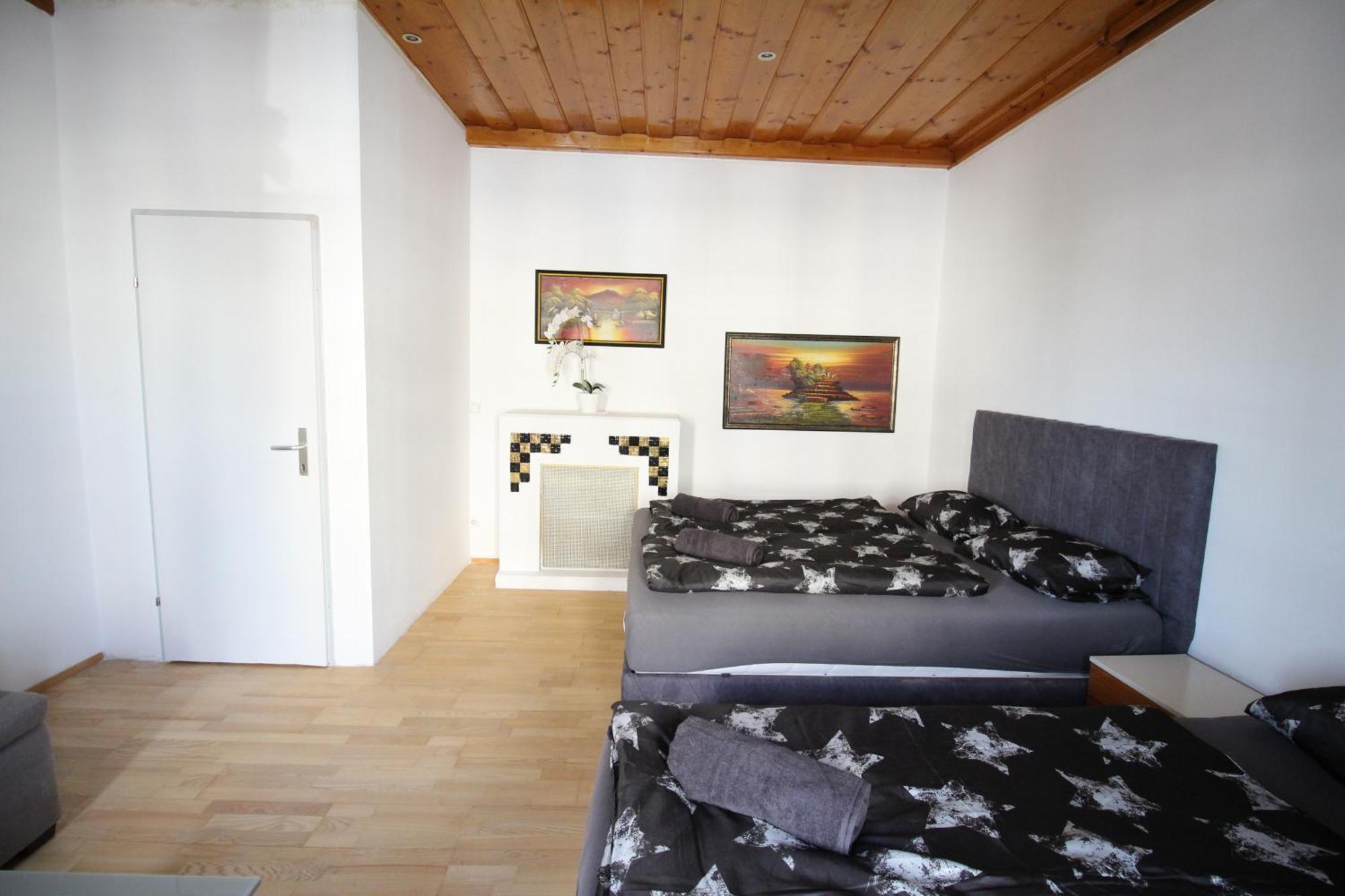 Cozy Rooms In Pragerstrasse Виена Екстериор снимка